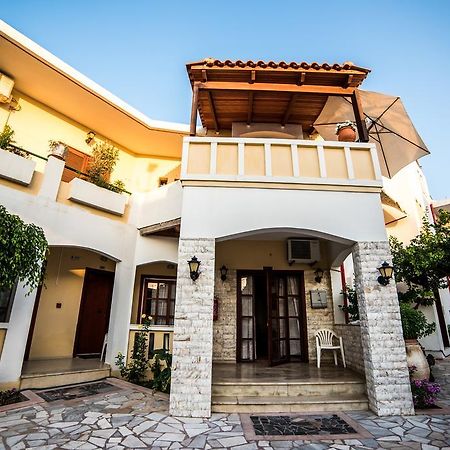 Erato Hotel Apartments Réthimno Kültér fotó