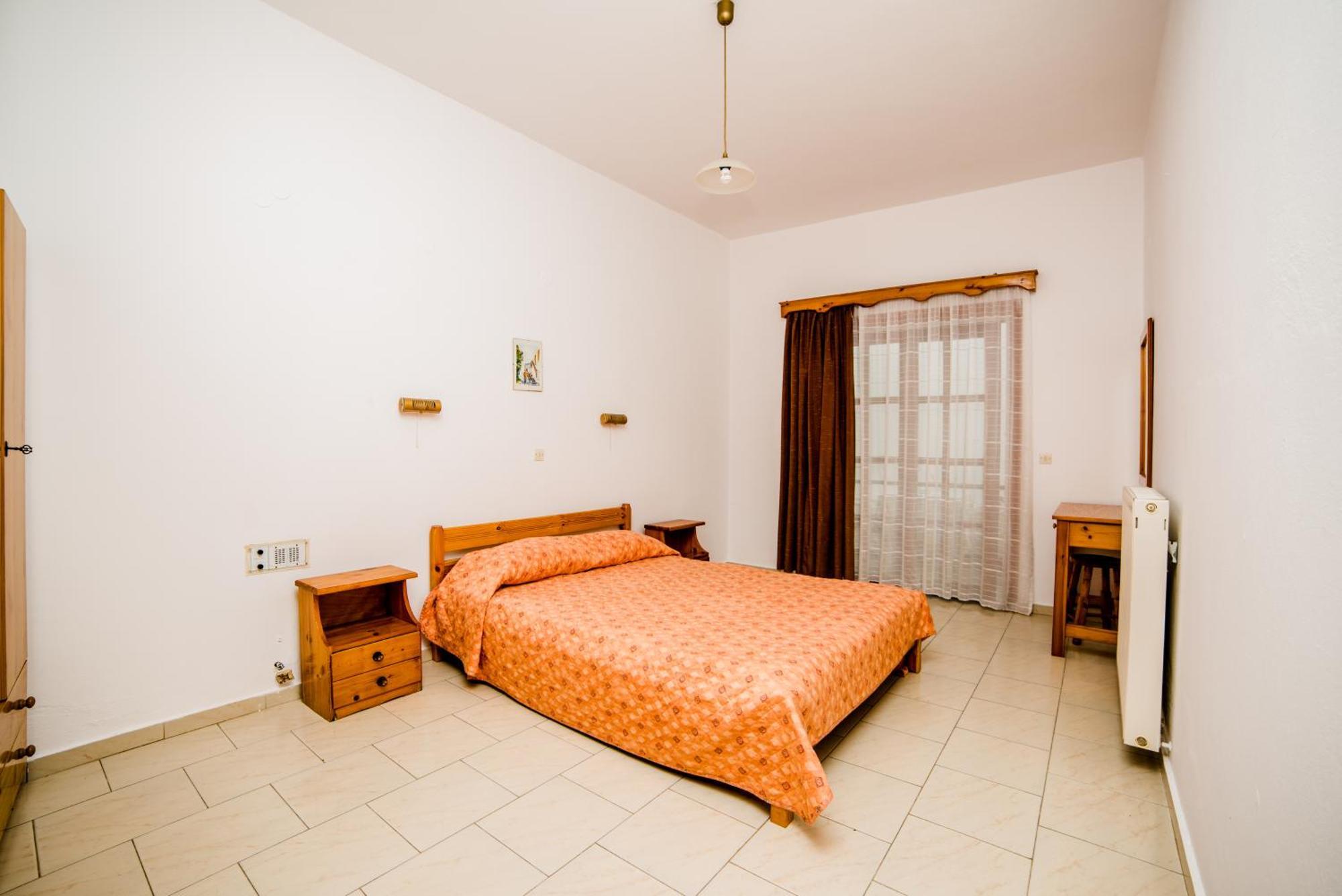Erato Hotel Apartments Réthimno Kültér fotó