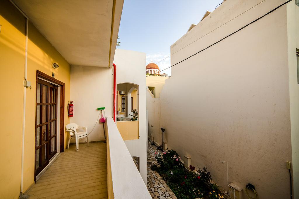 Erato Hotel Apartments Réthimno Kültér fotó