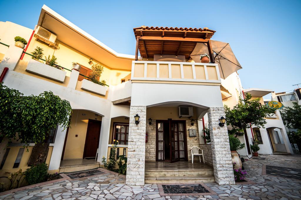 Erato Hotel Apartments Réthimno Kültér fotó