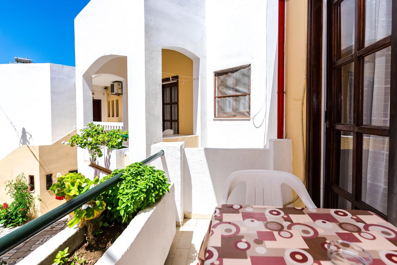 Erato Hotel Apartments Réthimno Kültér fotó