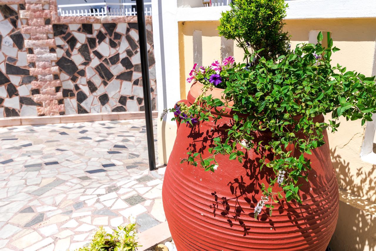 Erato Hotel Apartments Réthimno Kültér fotó